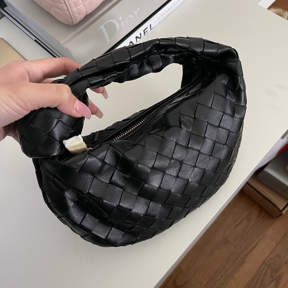 BOTTEGA VENETA Mini Jodie - Picture 6 of 9